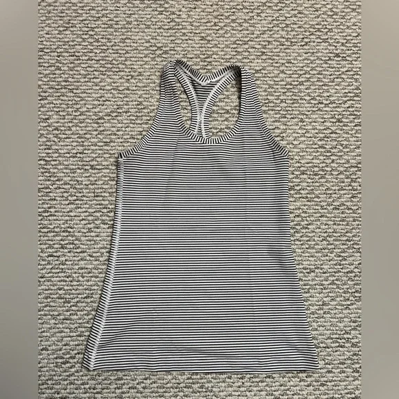 LULULEMON RACERBACK WORKOUT TOP - Picture 6 of 6